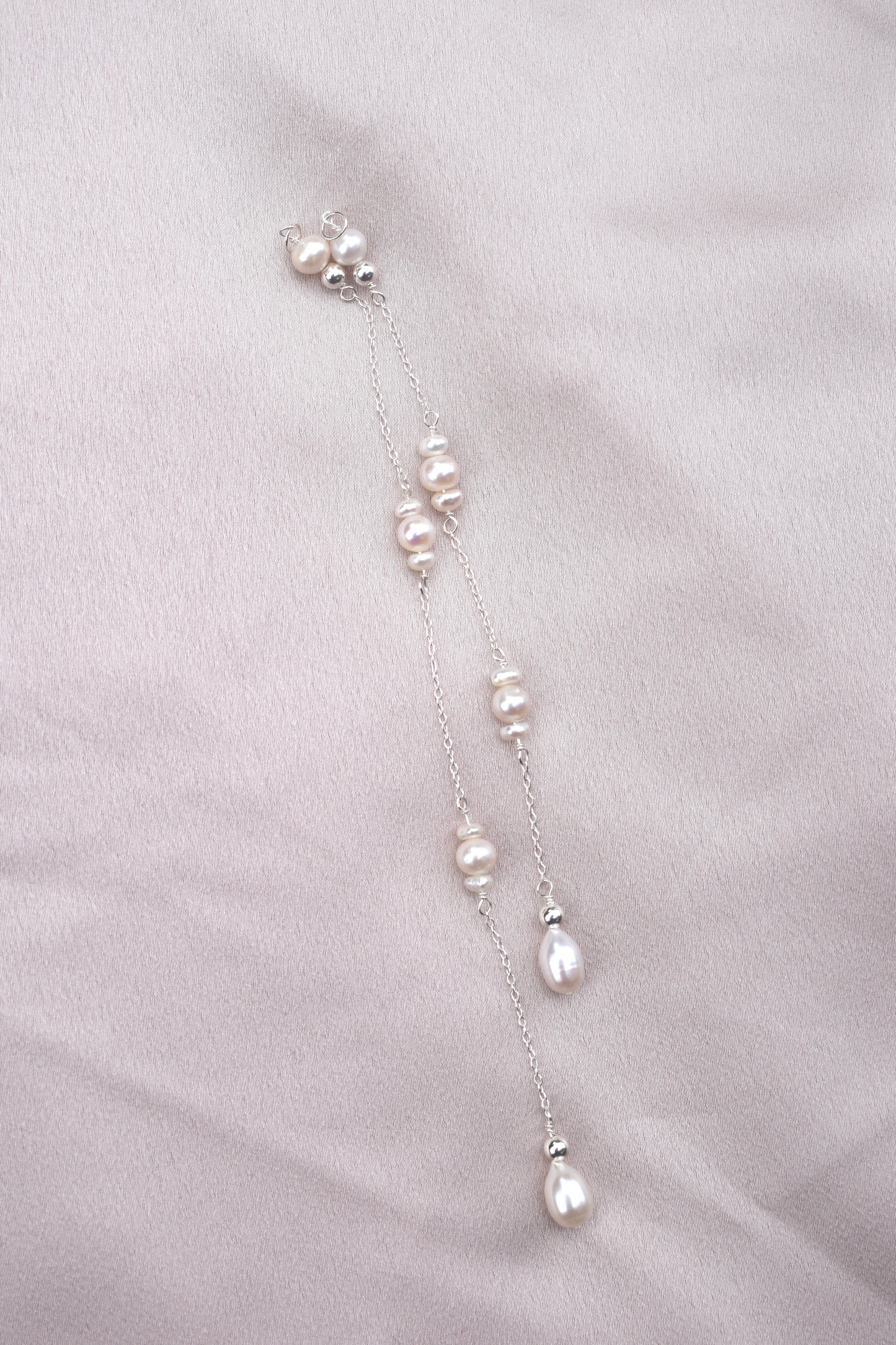 Pearl trio Back Chain