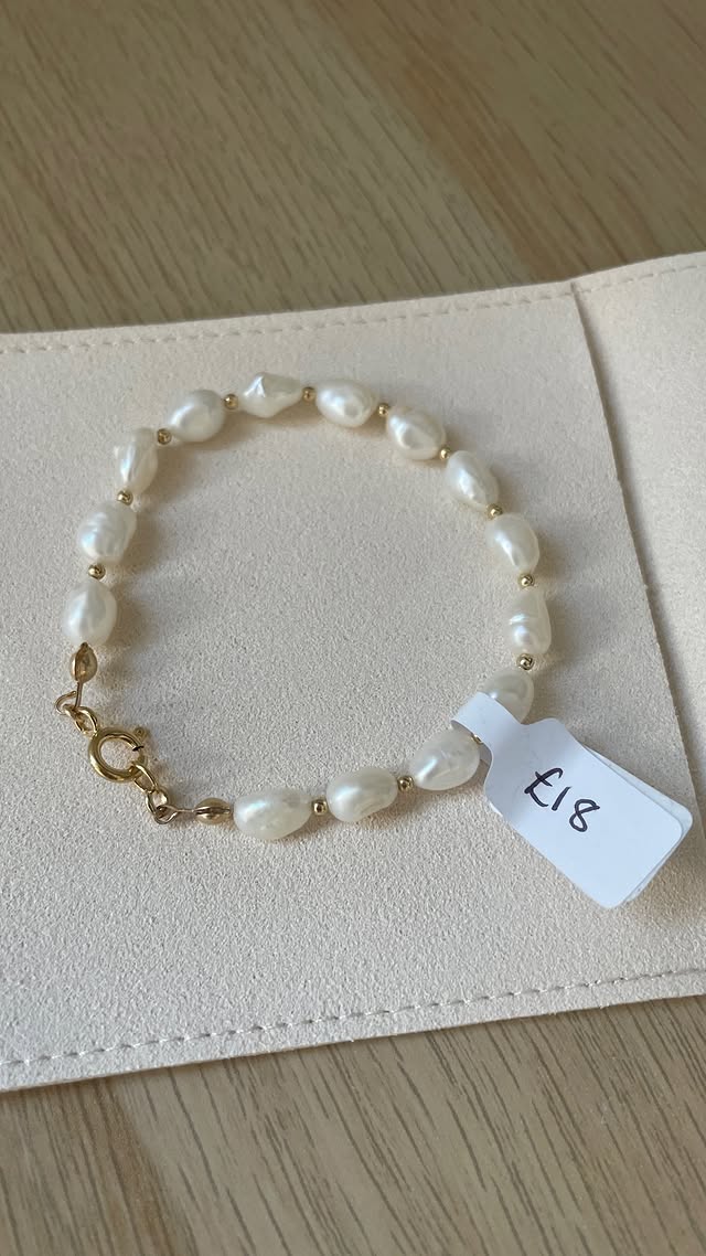 Natural Pearl Bracelet Gold-filled