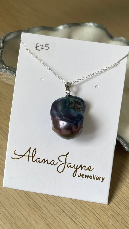 Blue Flameball Pearl Pendant Necklace