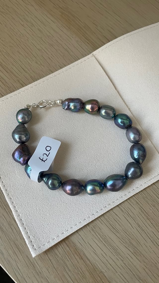 Full Peacock Blue Bracelet