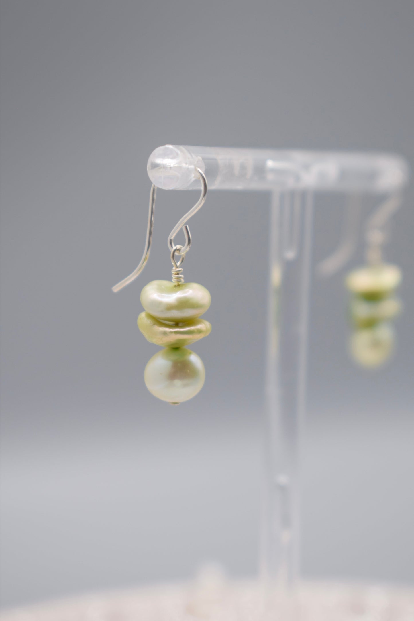 Green Harmony Pearl Earrings