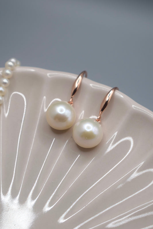 Edison Pearl Dangle Earrings