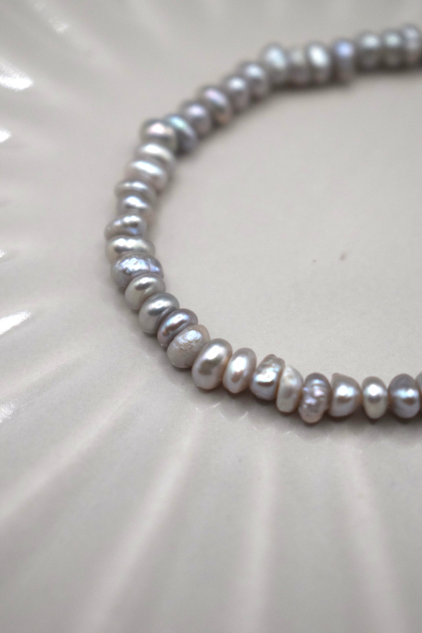 Grey Button Pearl Bracelet