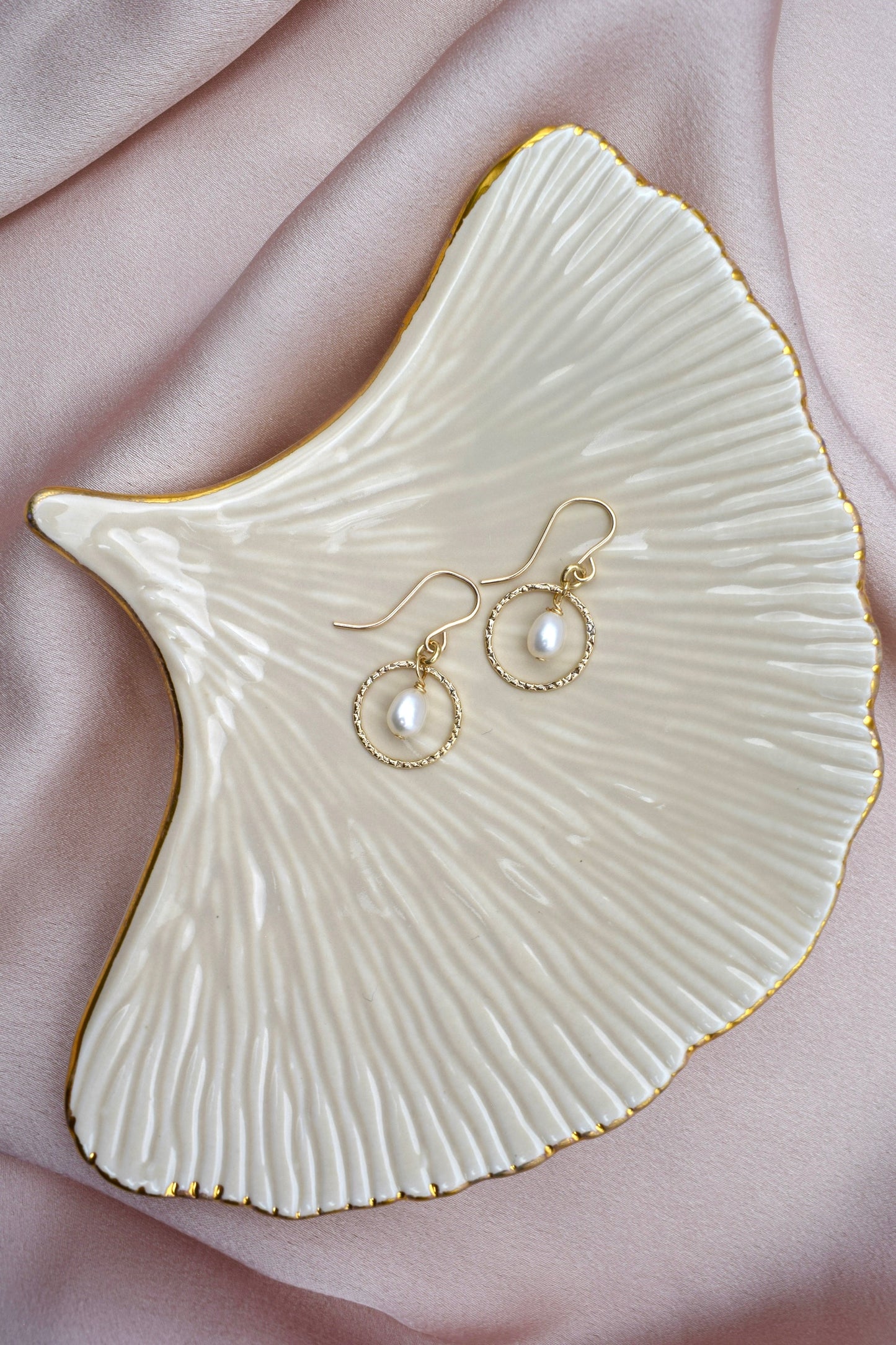 Eleanor Luminous Nugget Pearls Earrings