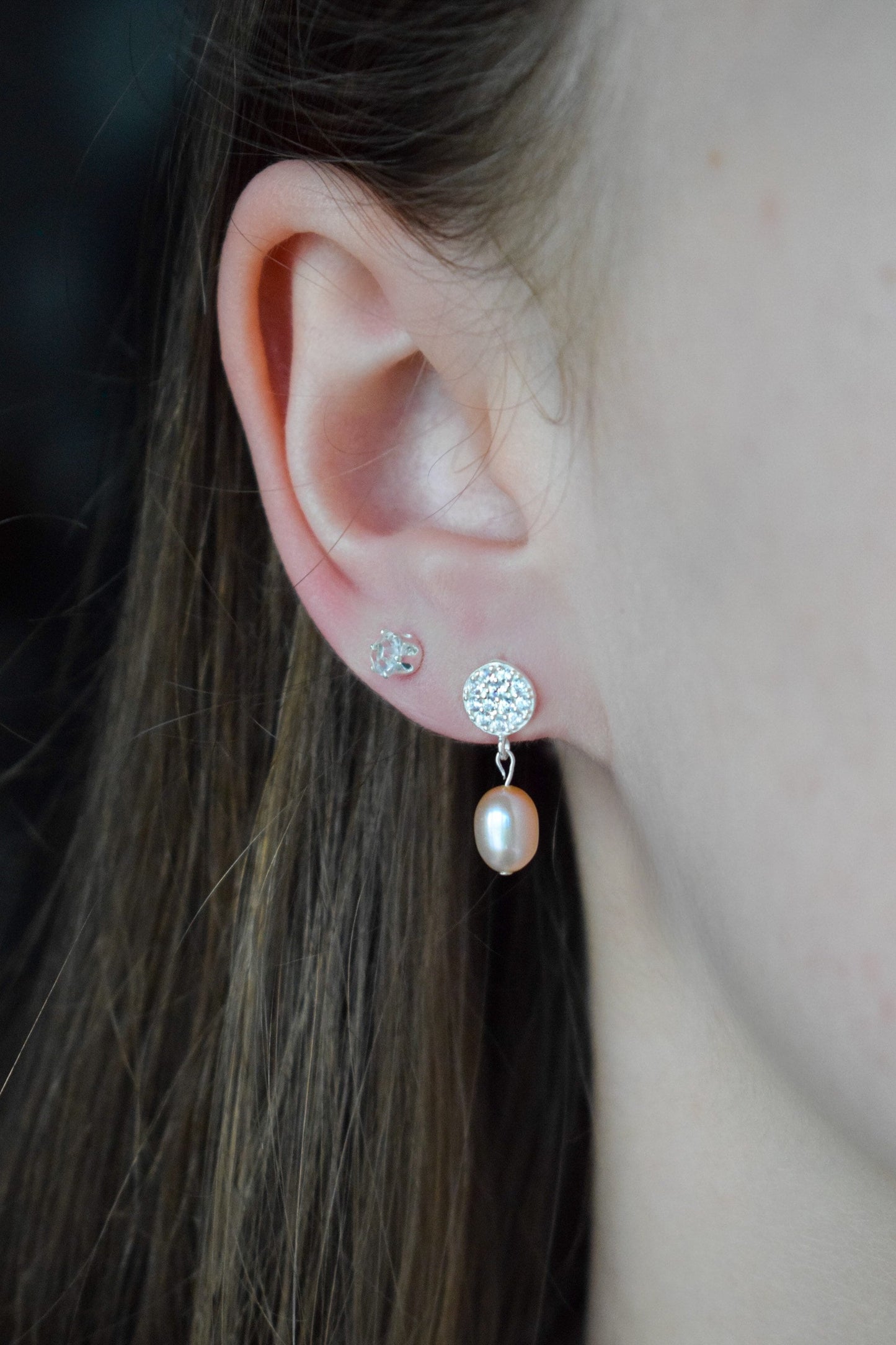 Pearl drop glitter studs